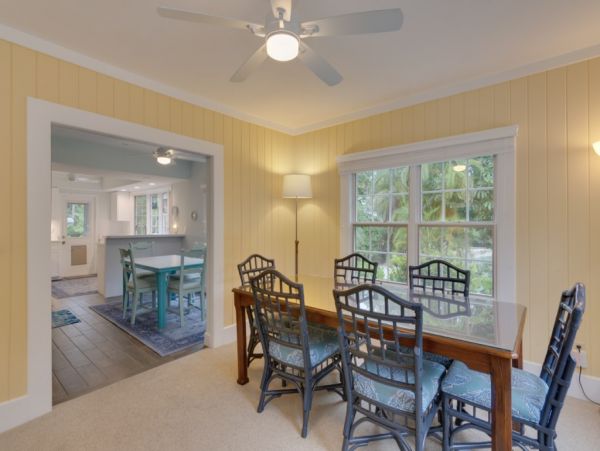 Sanibel Island Luxury Rental at the Beach- Stroll to Beach