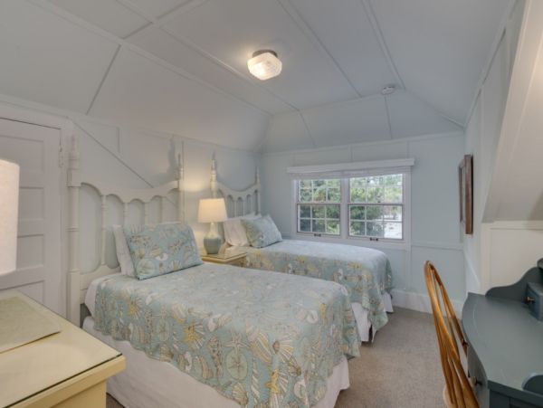 Sanibel Island Luxury Rental at the Beach- Stroll to Beach