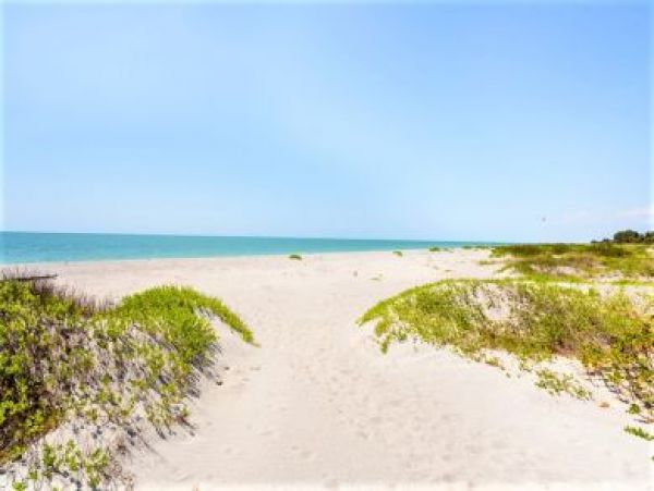 Colonial 3 Bedroom Rent House on Captiva Luxury Rental