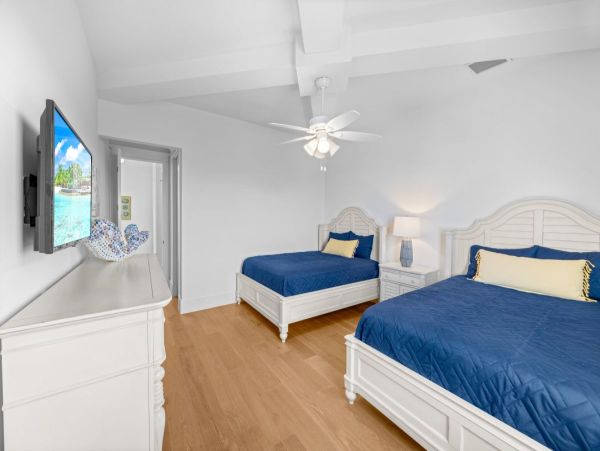 Colonial 3 Bedroom Rent House on Captiva Luxury Rental