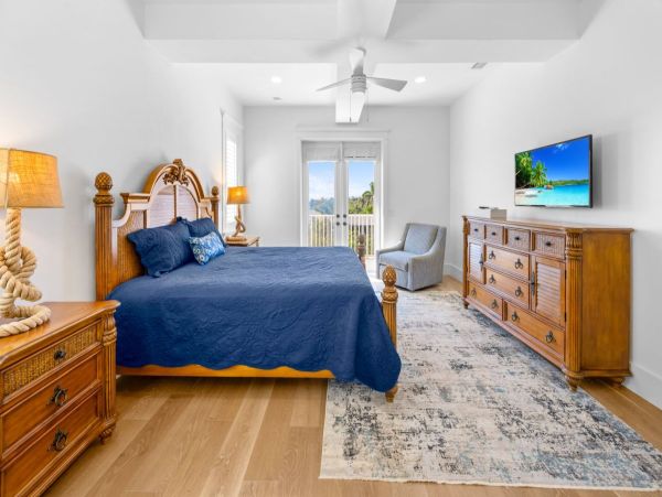 Colonial 3 Bedroom Rent House on Captiva Luxury Rental
