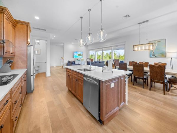 Colonial 3 Bedroom Rent House on Captiva Luxury Rental