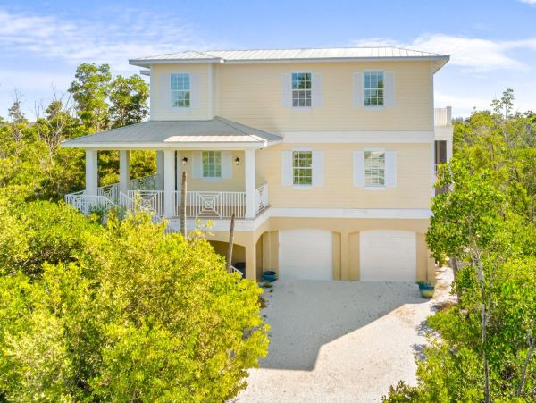 Colonial 3 Bedroom Rent House on Captiva Luxury Rental