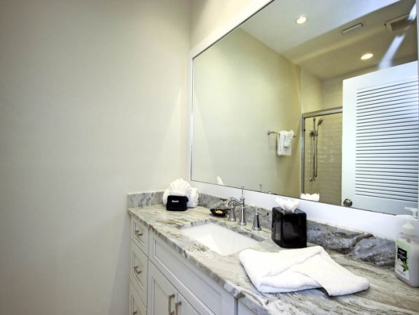 Captiva Island Beachfront Vacation Rental - Luxury 10-Bedroom Home with Pool