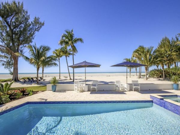 Luxurious Gulf View Luxury Estate in Captiva Island