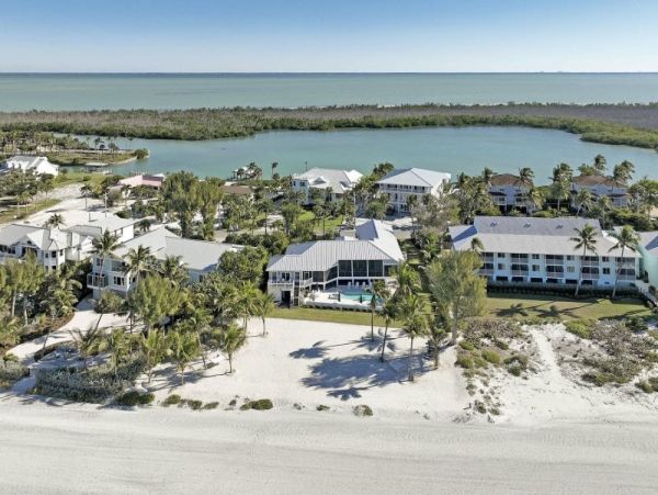Luxurious Gulf View Luxury Estate in Captiva Island