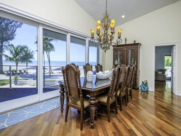 Luxurious Gulf View Luxury Estate in Captiva Island