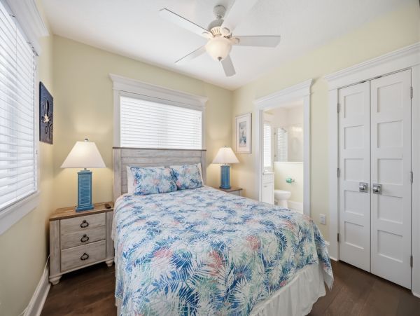 Premier Anna Maria Island Vacation Home -2 Houses From Gulf
