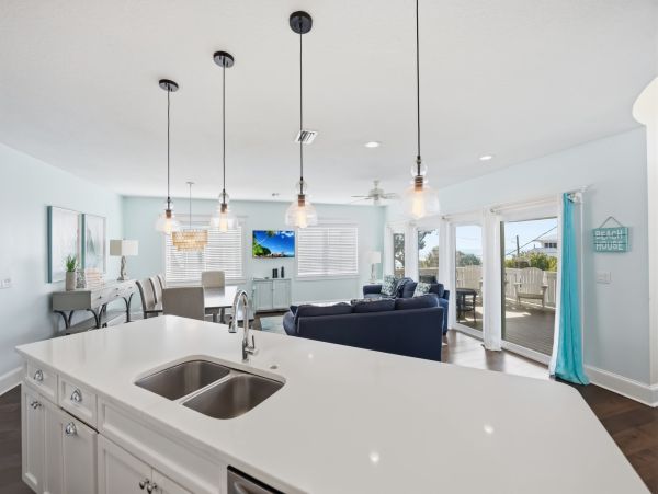 Premier Anna Maria Island Vacation Home -2 Houses From Gulf