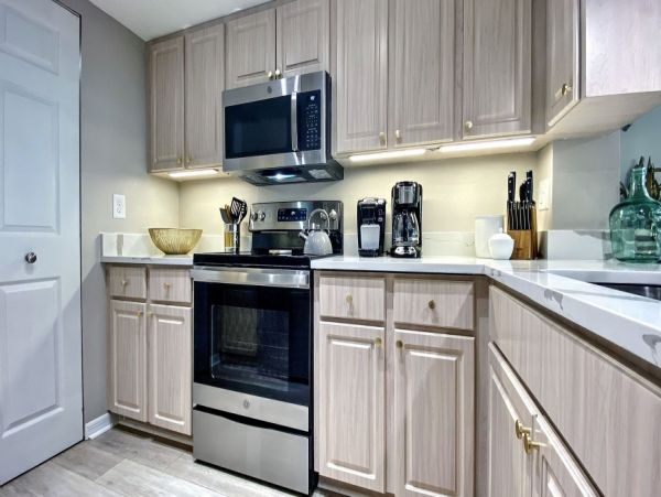 Gulf Views Vacation Condo in Madeira Beach 2 Bedrooms