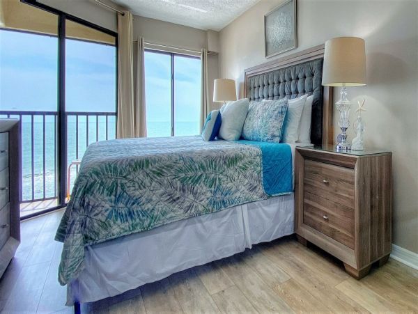 Gulf Views Vacation Condo in Madeira Beach 2 Bedrooms