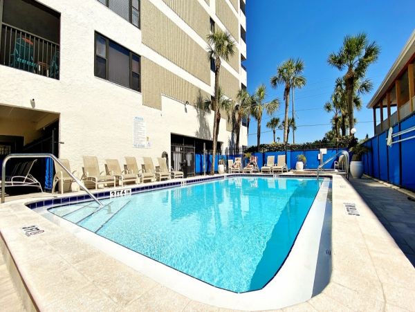 Gulf Views Vacation Condo in Madeira Beach 2 Bedrooms