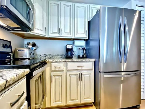 Beachfront Vacation Condo in Madeira Beach with Gulf Views