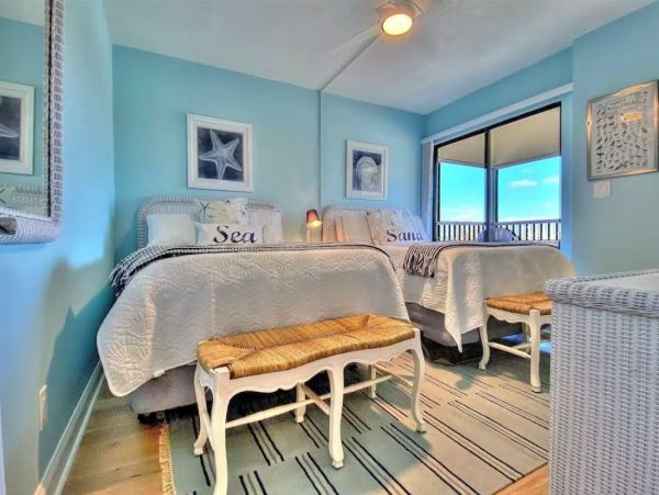 Beachfront Vacation Condo in Madeira Beach with Gulf Views