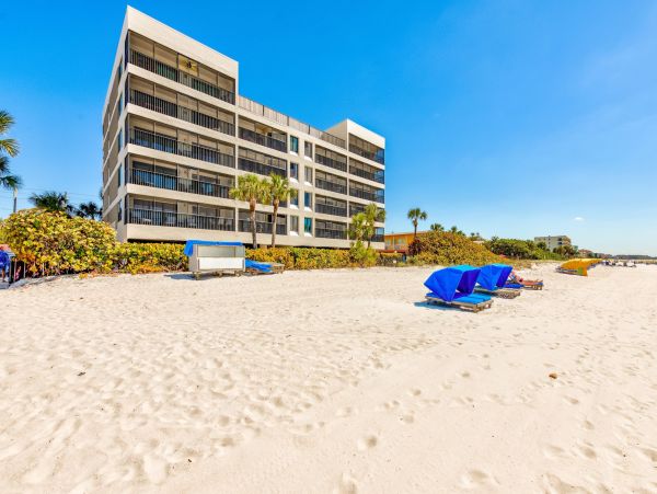 Beachfront Vacation Condo in Madeira Beach with Gulf Views
