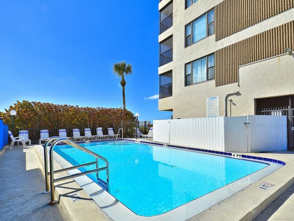 Beachfront Vacation Condo in Madeira Beach with Gulf Views