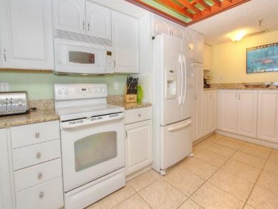 Luxury Three Bedroom on Beach and Ful Gulf Views