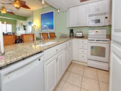 Luxury Three Bedroom on Beach and Ful Gulf Views