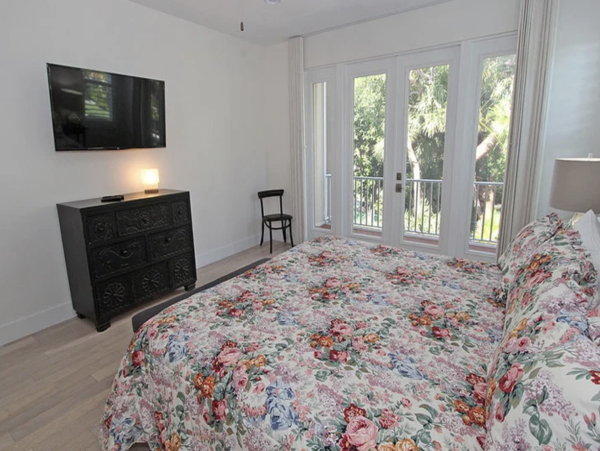 Sanibel Rental  Three Bedroom Plus Den Vacation Rental Home Stroll to Beaches Sanibel Island