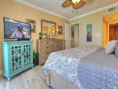 Sand Key Incredible Beachfront Vacation Condo