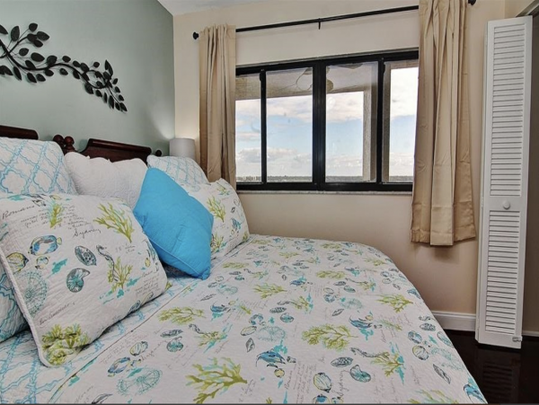 Clearwater Condo 894563