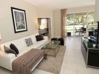 Lovely Vacation Home in Naples Sleeps Six