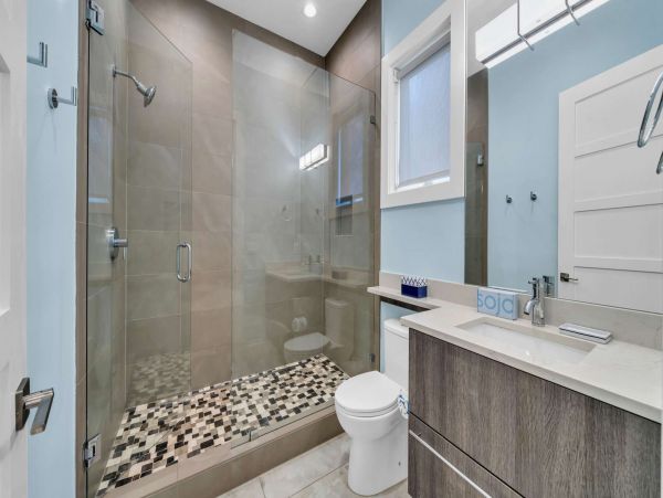 Miramar Beach Stunning Six Bedroom Beach Rental