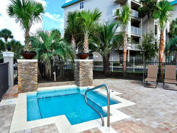 Two Bedroom Vacation Condo Sleeps 6 Short Walk to Beach