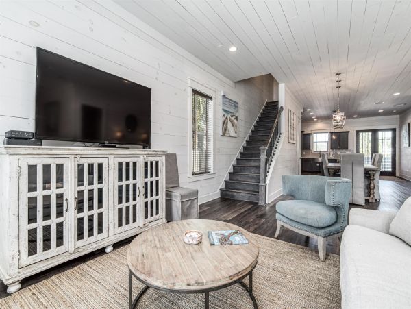 Miramar Beach Seven Bedroom Luxury Beach Vacation Rental