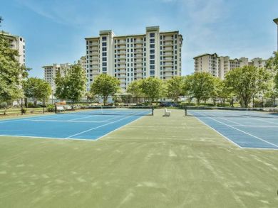 Destin Luxury Vacation Condo Sleeps Eight Guests