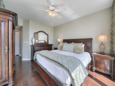 Destin Luxury Vacation Condo Sleeps Eight Guests
