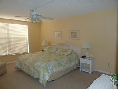 Three Bedroom Condo in Siesta Key with Gulf Views