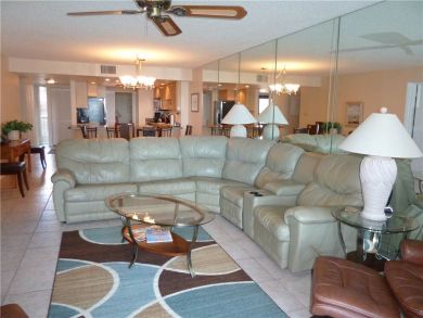 Three Bedroom Condo bear Crescent Beach in Siesta Key