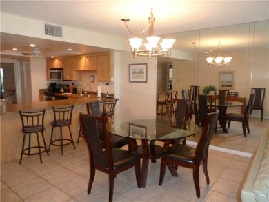 Three Bedroom Condo bear Crescent Beach in Siesta Key