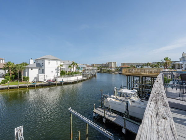 Pet Friendly, Water Front Two-Story Townhome