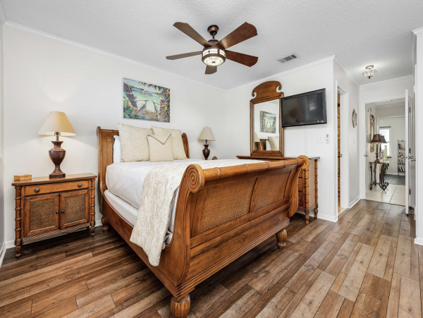 Pet Friendly, Water Front Two-Story Townhome