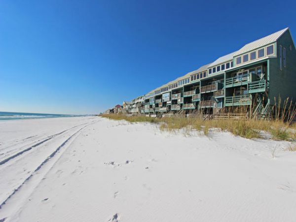 On Beach Miramar Vacation Condo Sleeps 12 Guests - additional view, photo 3