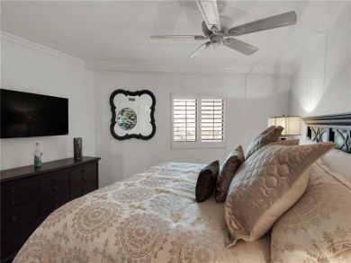 Bedroom - King bed