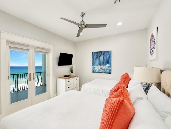 Eight Bedroom For Rent  on the Beach One of Miramar Best