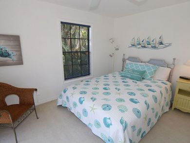 Queen Bedroom