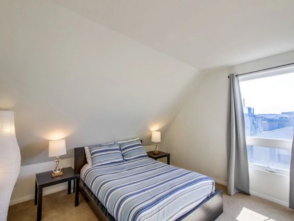 A Rare Mission Beach Vacation Rental with 7 Bedrooms