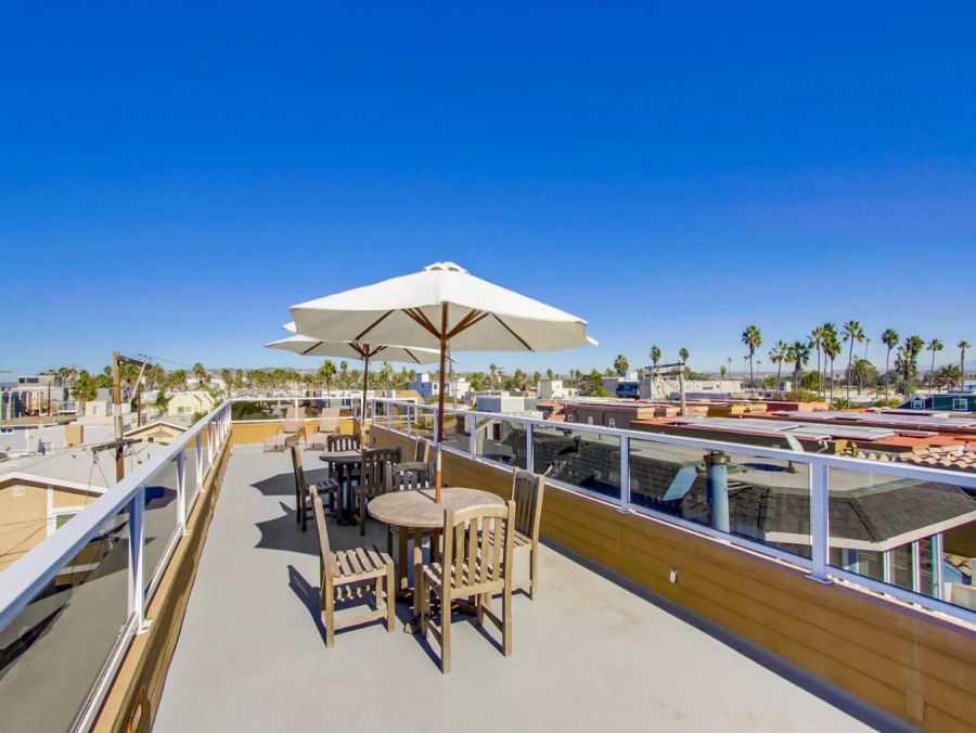A Rare Mission Beach Vacation Rental with 7 Bedrooms