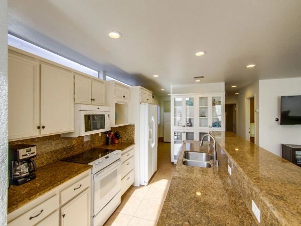 A Rare Mission Beach Vacation Rental with 7 Bedrooms