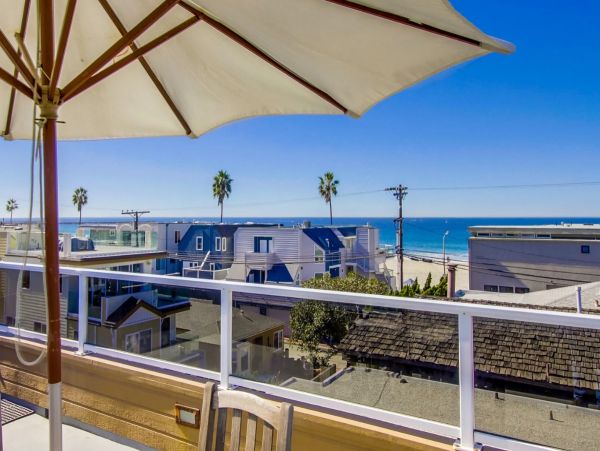 A Rare Mission Beach Vacation Rental with 7 Bedrooms