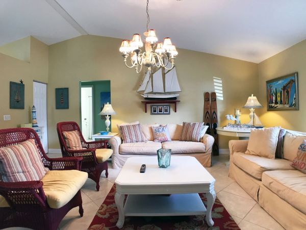 Sarasota Three Bedroom Vacation Rental Pool Home Sleeps 6