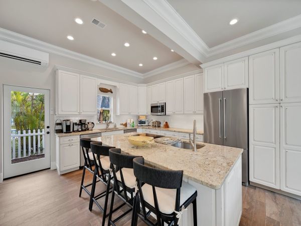 North End Anna Maria Rental Home 5 Bedrooms & Private Pool