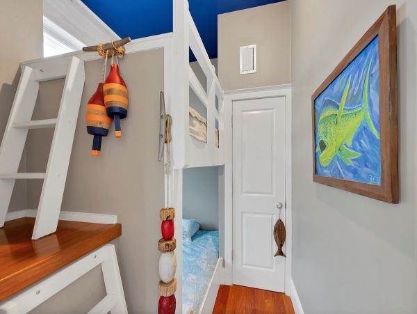 North End Anna Maria Rental Home 5 Bedrooms & Private Pool