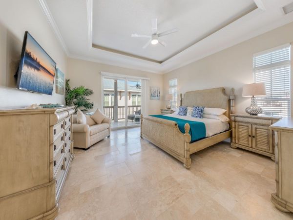 Siesta Key Four Bedroom luxury Rental Sleeps 12