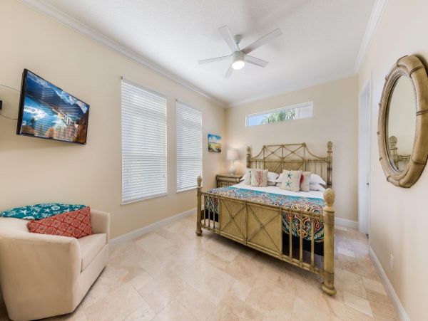 Siesta Key Four Bedroom luxury Rental Sleeps 12