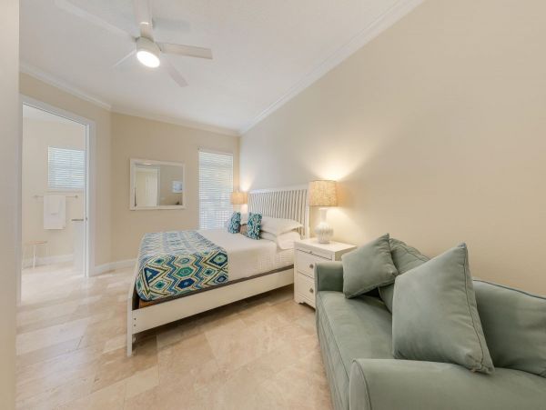 Siesta Key Four Bedroom luxury Rental Sleeps 12